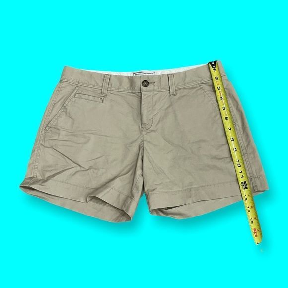 Old Navy khaki short size 6 - Picture 6 of 6